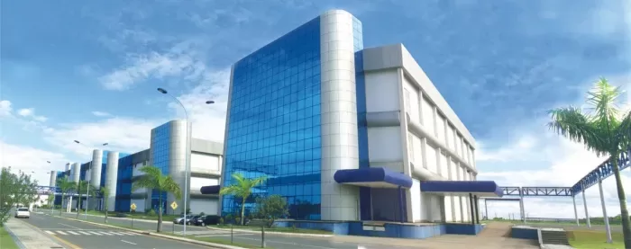Laboratórios nacionais ampliam participação no mercado de medicamentos do Brasil