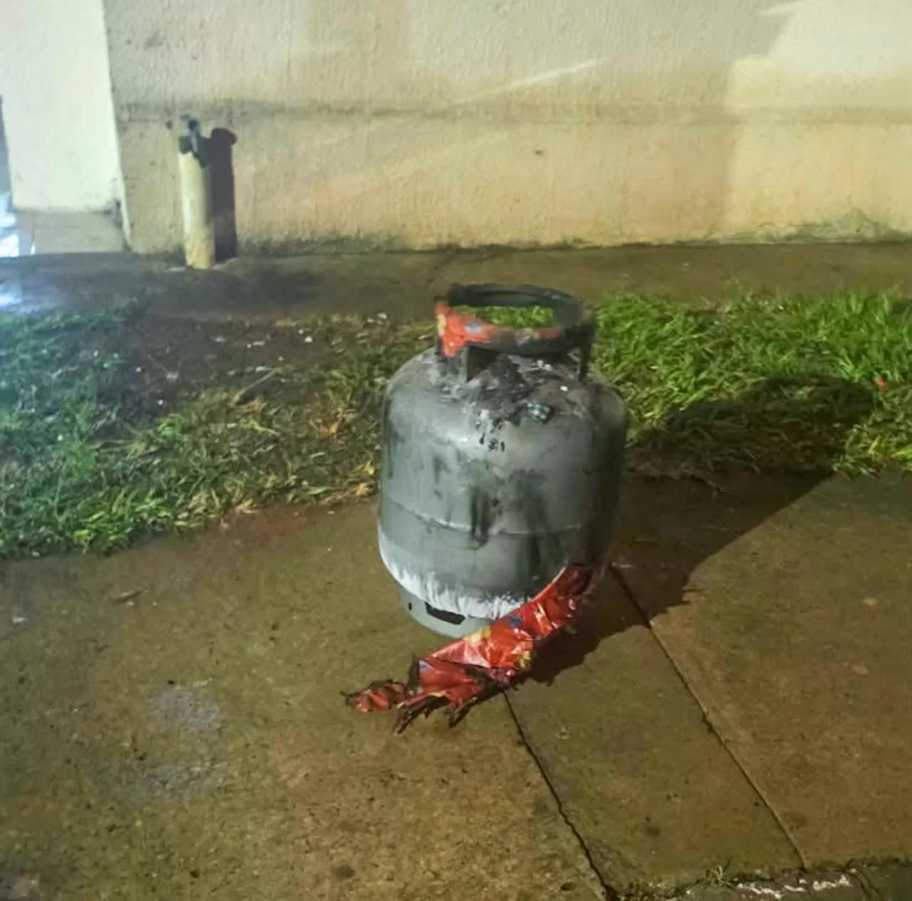 Incêndio causado por vazamento de gás mobiliza bombeiros em residência de Alfenas