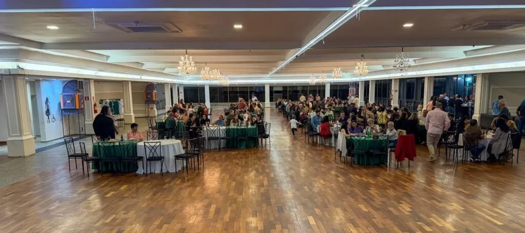 Jantar do Alfenense Futebol Clube reúne centenas e arrecada recursos para reforma do Estádio Alviverde