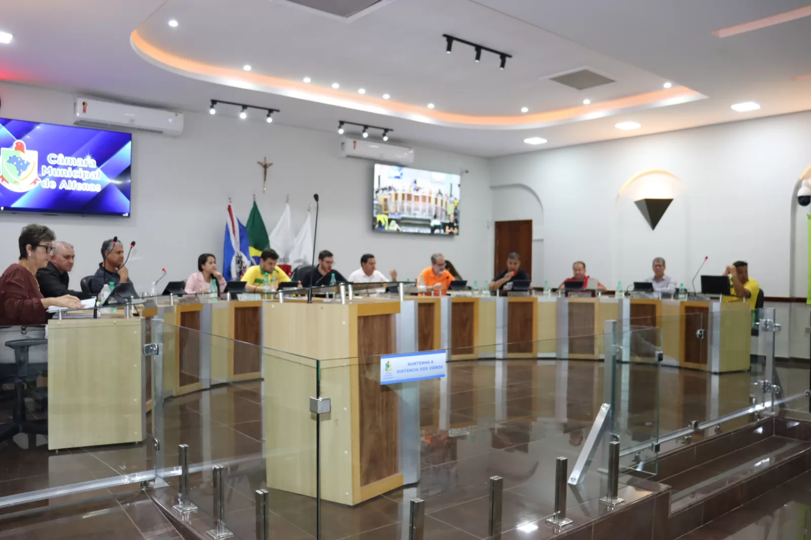Câmara de Alfenas adia votação de gratificações que podem elevar gasto anual em R$ 1,1 milhão