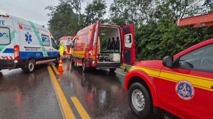 Acidente na MGC-491 em Alfenas deixa motorista preso às ferragens com fraturas
