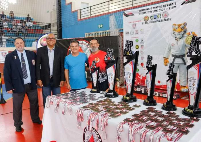 Alfenas sediou a 13ª Copa Profº Edson Velano de Karatê Interestilos com destaque para equipes locais e de outros municípios mineiros
