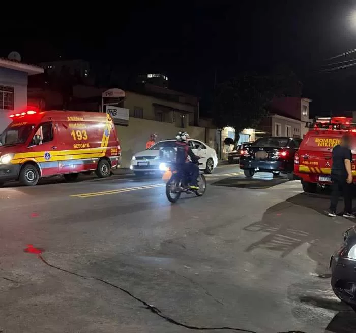 Ciclista fica ferido após colisão em cruzamento de Alfenas
