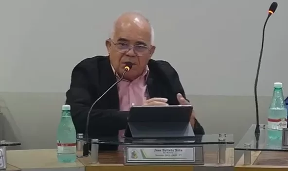 Sessão da Câmara de Alfenas é suspensa devido ao agravamento de saúde de vereador