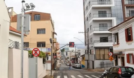 Prefeitura de Alfenas suspende temporariamente multas por excesso de velocidade devido à falta de sinalização