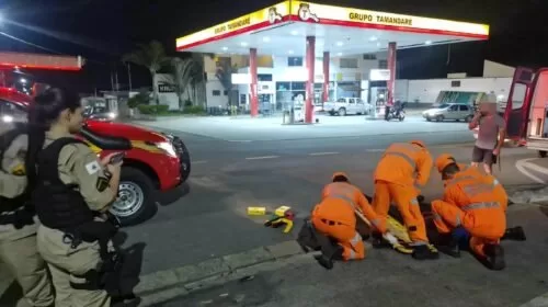 Ciclista de 19 anos fica ferido após atropelamento em Alfenas; motorista foge do local