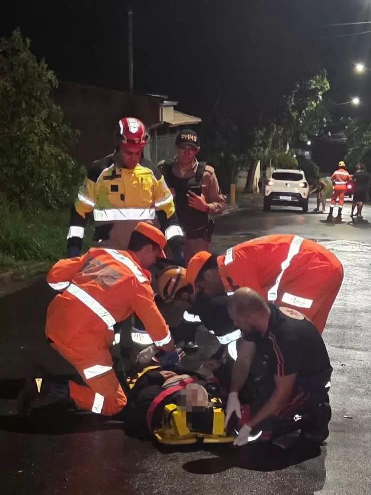 Três acidentes com motociclistas mobilizam equipes de emergência em Alfenas