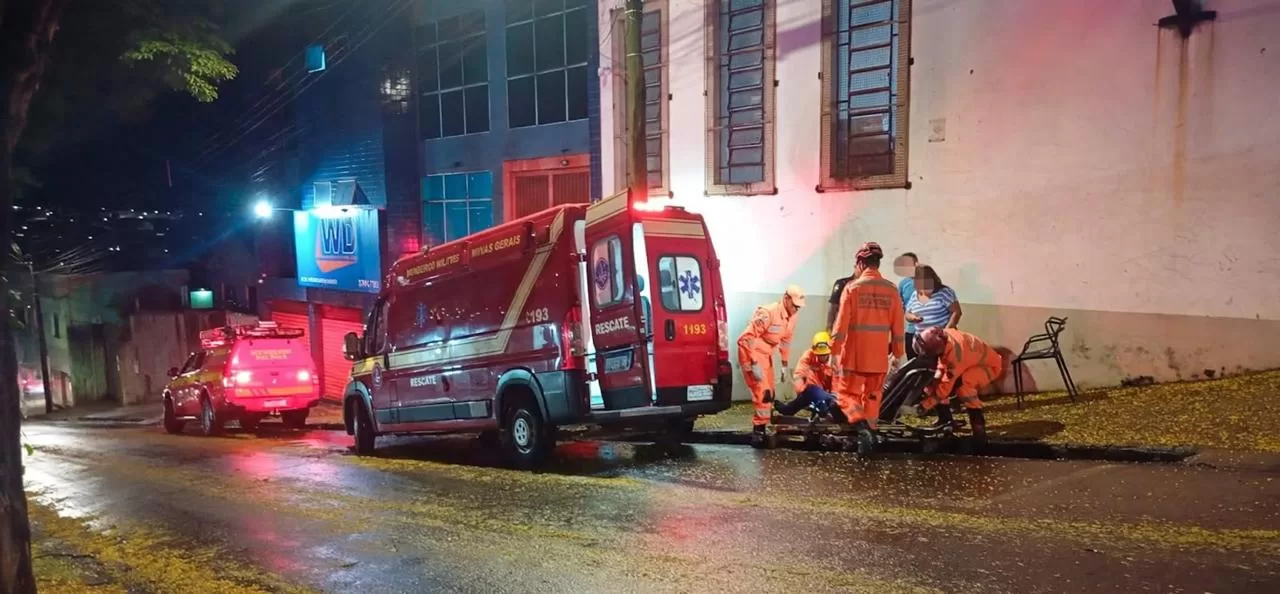 Três acidentes com motociclistas mobilizam equipes de emergência em Alfenas