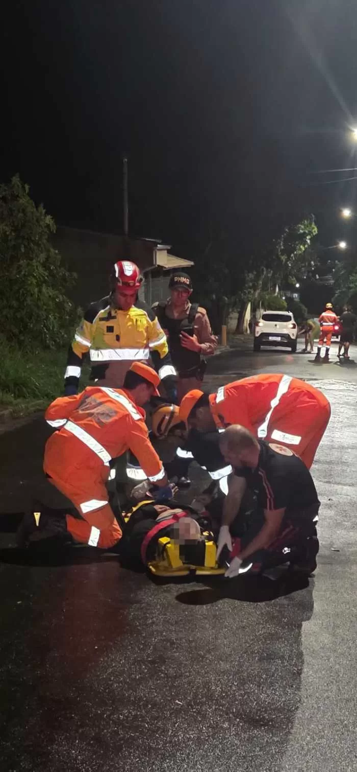 Três acidentes com motociclistas mobilizam equipes de emergência em Alfenas