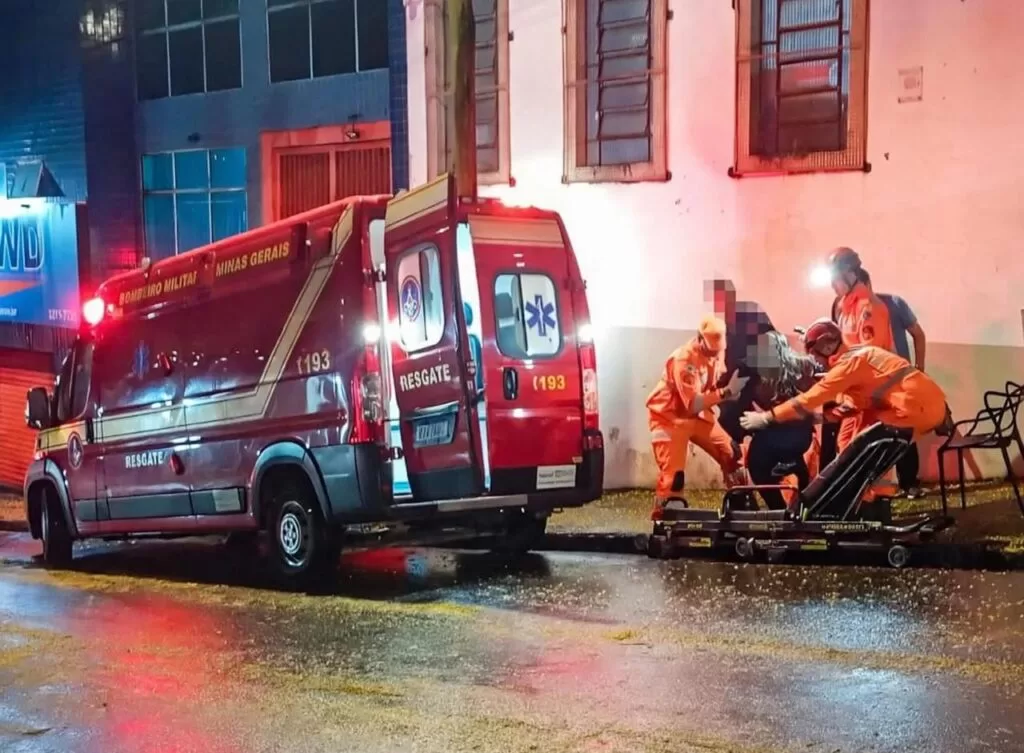 Três acidentes com motociclistas mobilizam equipes de emergência em Alfenas
