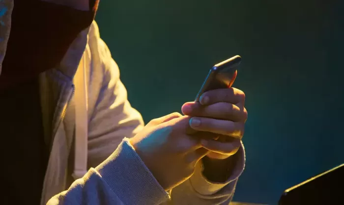 Apostas online aumentam risco de endividamento e perda de controle, aponta pesquisa