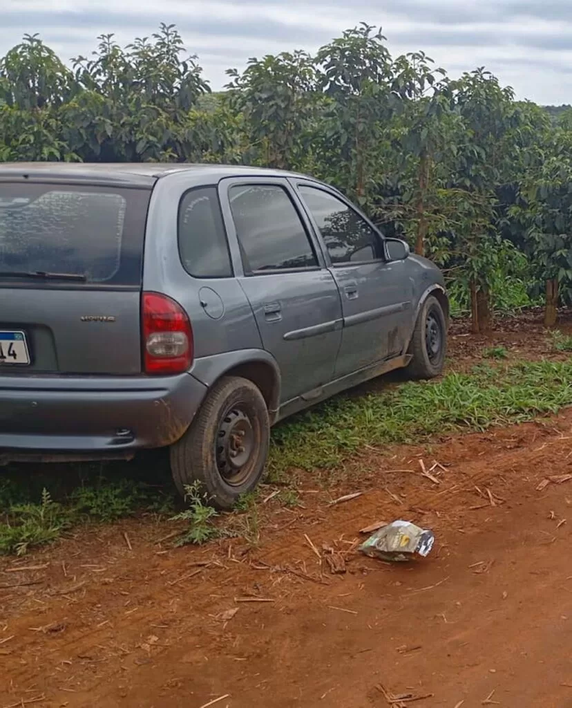 Três suspeitos são presos após roubo em Monte Belo e fuga pela MG-179