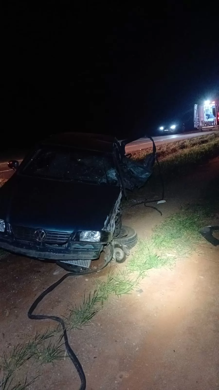 Colisão entre três carros deixa uma pessoa ferida na MGC-491, em Alfenas