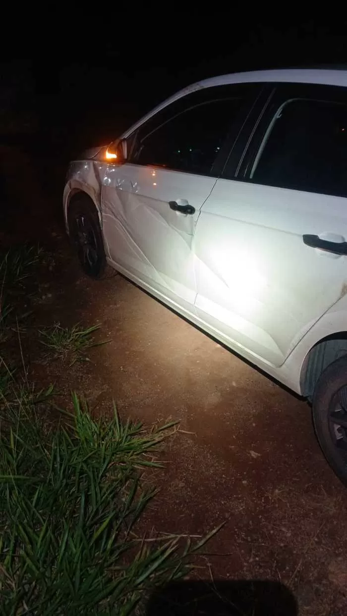 Colisão entre três carros deixa uma pessoa ferida na MGC-491, em Alfenas
