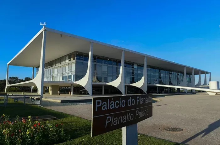 Lei reduz tributos de resseguradoras brasileiras a partir de 2027