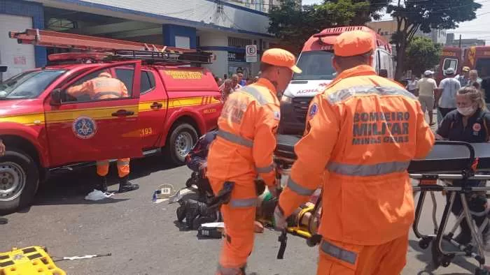 Idoso sofre atropelamento grave por ônibus no Centro de Alfenas