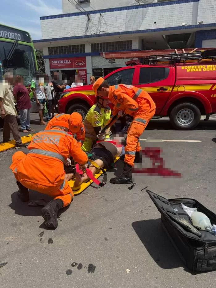 Idoso sofre atropelamento grave por ônibus no Centro de Alfenas