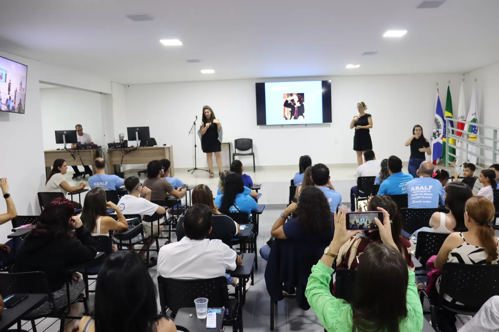 “Vozes Surdas na Câmara” reúne comunidade surda e moradores de Alfenas