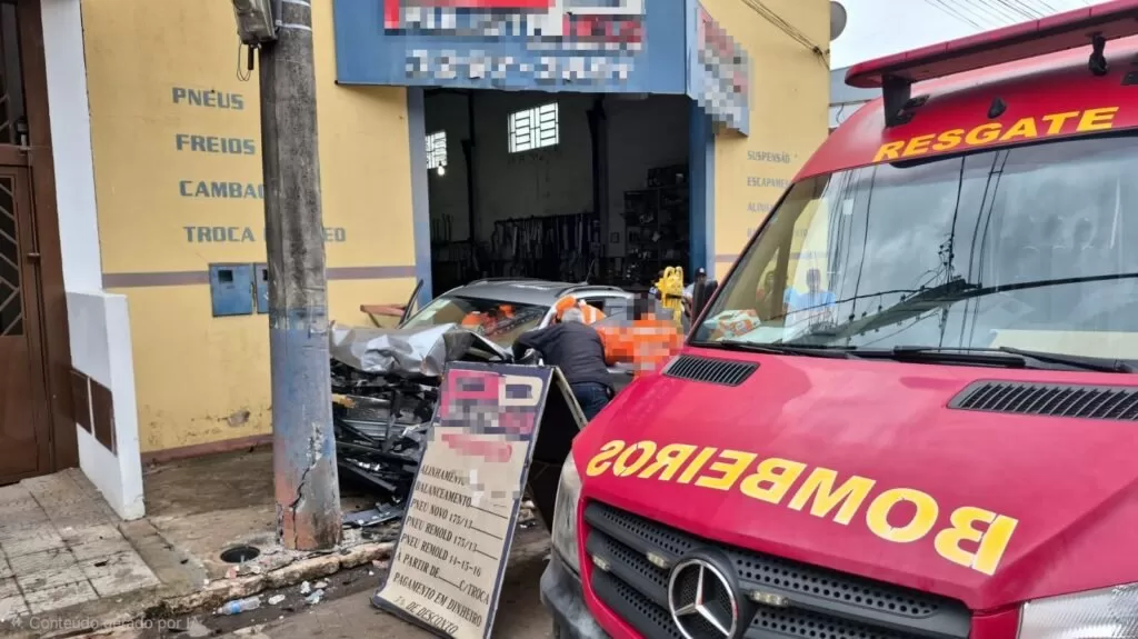 Dois acidentes deixam feridos em bairros de Alfenas