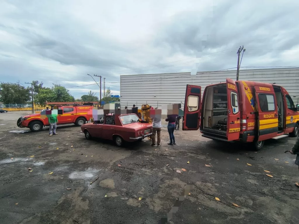 Idosa de 82 anos é atropelada ao atravessar via na região da Praça da Saudade, em Alfenas