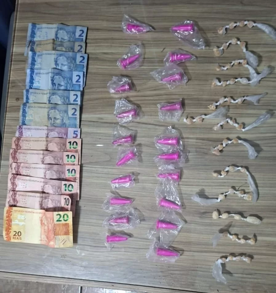 PM apreende drogas em três ocorrências distintas em Alfenas