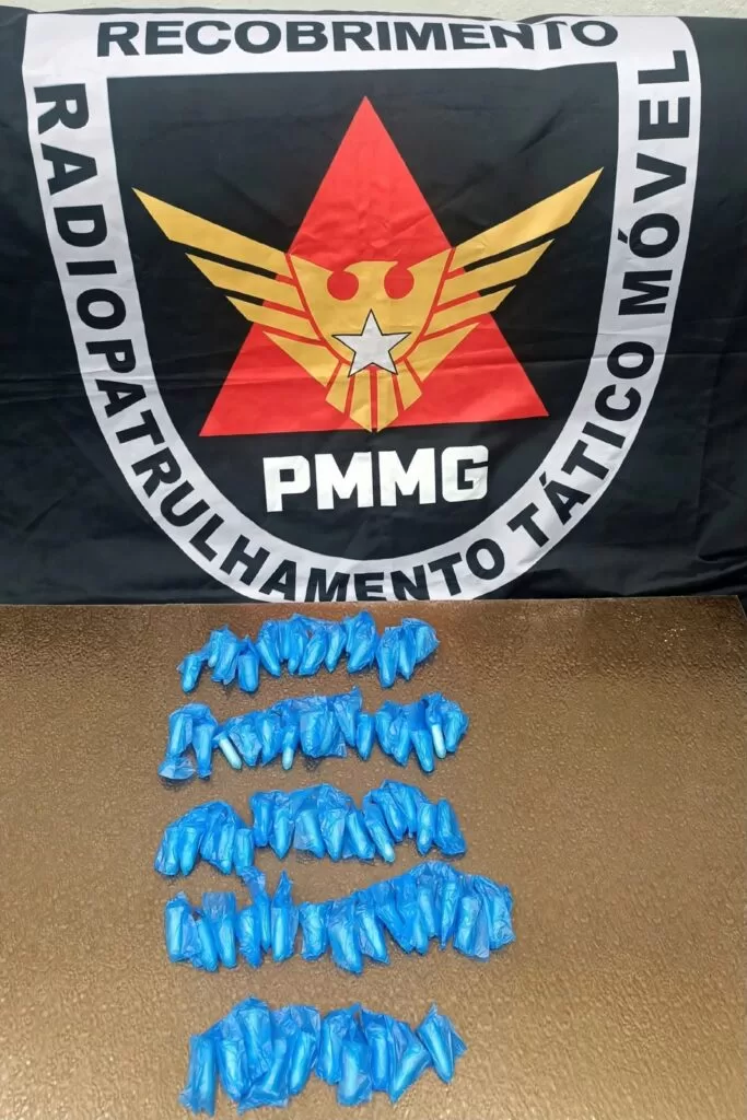 PM prende homem e apreende adolescente com drogas no Jardim Boa Esperança, em Alfenas