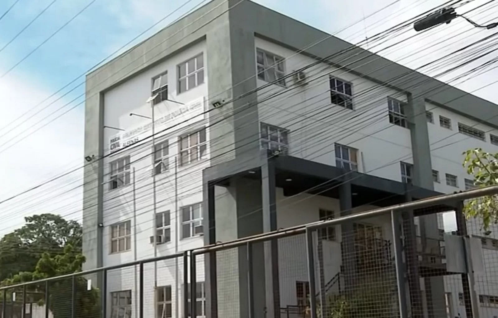 Homem é preso por suspeita de violência sexual contra criança em Alfenas; polícia investiga morte de caminhoneiro em Pouso Alegre