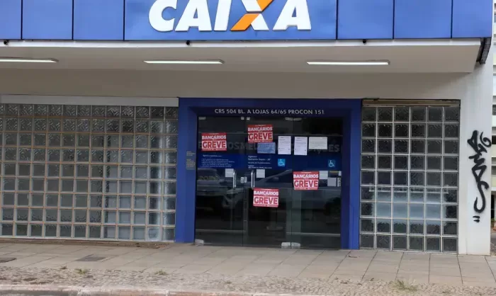 Empregados da Caixa rejeitam proposta e mantêm greve nacional