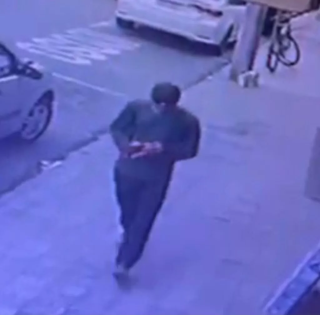 Celular é furtado em pastelaria na Praça Getúlio Vargas, em Alfenas