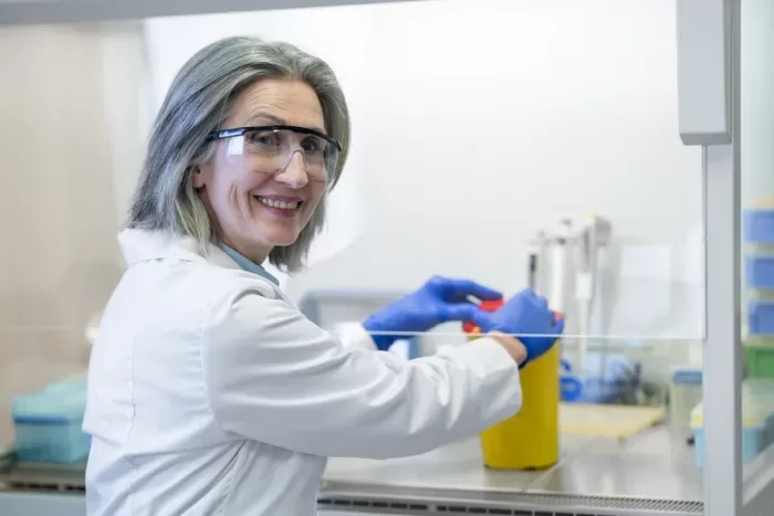 Nova resolução da Anvisa amplia exigências para laboratórios analíticos