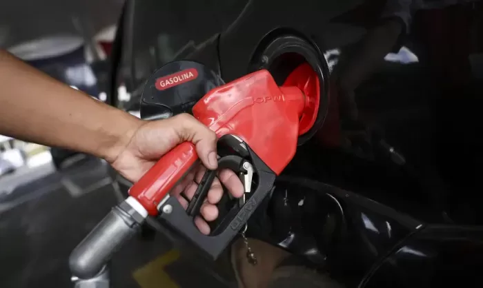 ANP aplica mais de R$ 700 milhões em multas por aumento abusivo de combustíveis