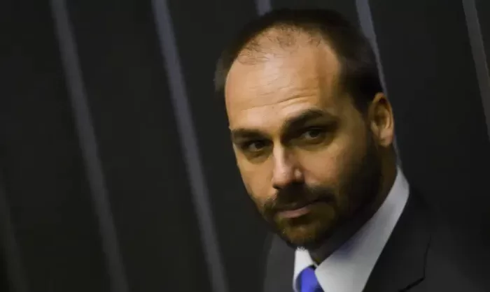 STF condena Eduardo Bolsonaro por difamação contra Tabata Amaral
