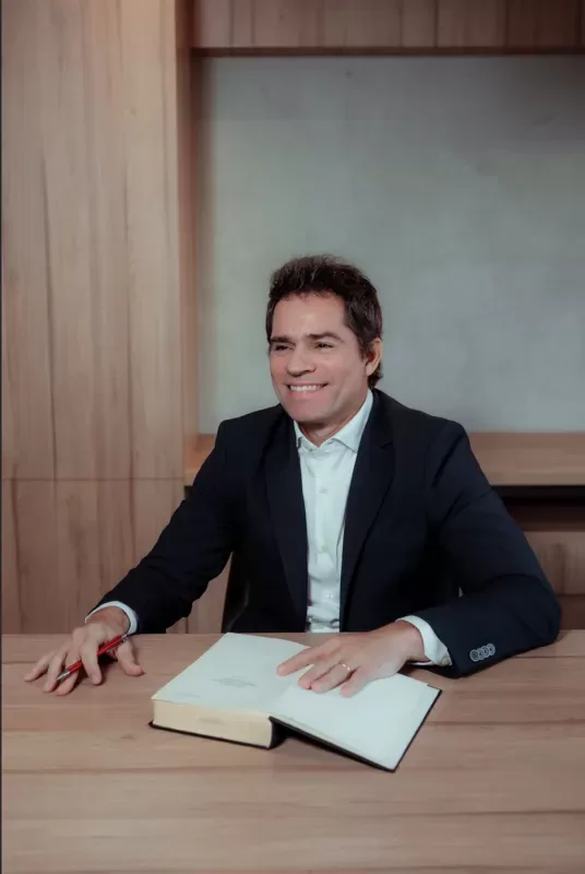 Decisão do TST sobre aposentadoria complementar é analisada em livro jurídico