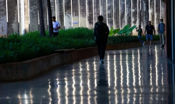 Candidato é preso em flagrante após depredação no campus da UnB