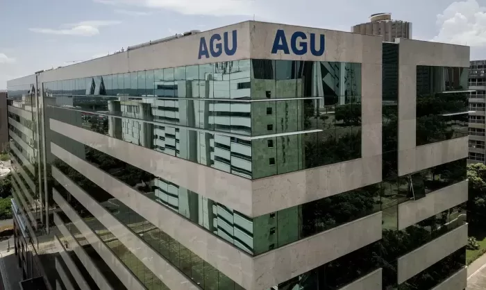 AGU pede 72 horas ao STF para analisar ações contra proibição das bets