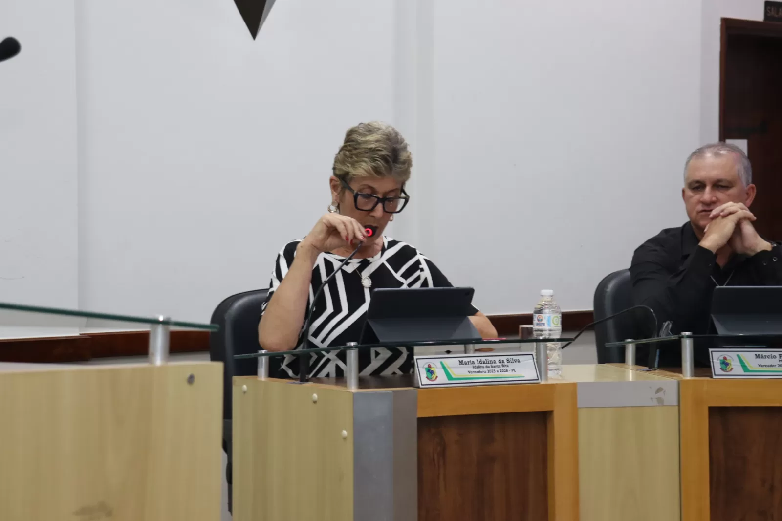 Polêmica em Alfenas: Vereadora faz declarações controversas e gera reações de entidades e Câmara